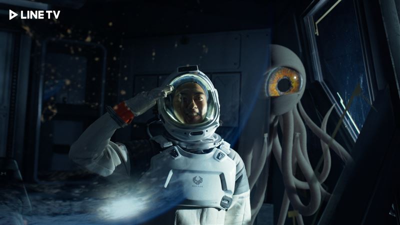 傅孟柏飾演太空人「孟白」。（圖／LINE TV提供）