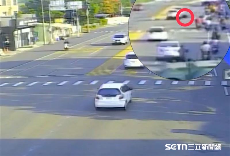 台南機車碰撞倒地「車吞騎士」畫面曝光