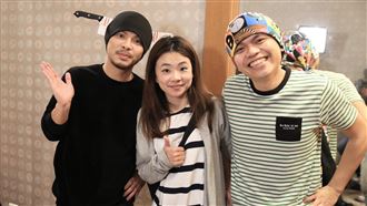 才同框范姜粿粿　蔡阿嘎合照黃明志也出事