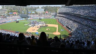 道奇隊在主場慶祝世界大賽封王。（圖／美聯社／達志影像）