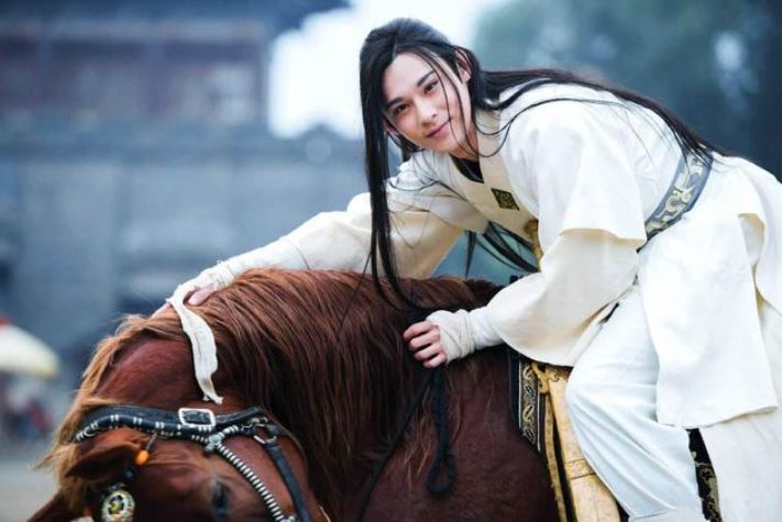 衛玠長得清秀俊逸，談吐風雅，被稱為「玉人」。（影視示意圖／翻攝自微博）