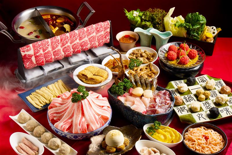 這一鍋「1越多肉越多」活動,會員內用身分證字號含越多1,享越多肉品招待。(圖/品牌業者提供)