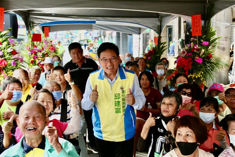 堅持參選而遭正國會除名的邱建富日前也成立競選辦公室（圖／讀者提供）