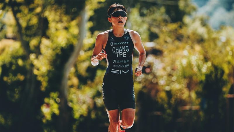 「富邦 Dream Team」鐵人三項女子選手張綺文於2025年全國運動會奪金，完成三連霸。（圖／@emirhanthegreat提供）