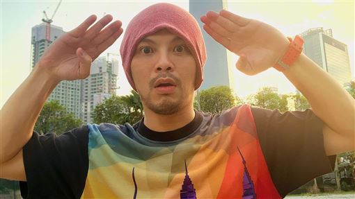 黃明志發文證實自投羅網！赴警局給交代