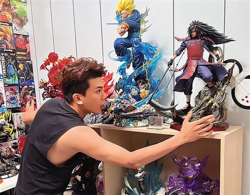 孫生表示目前經濟收入大減，考慮賣公仔為生。（圖／翻攝自孫生IG）