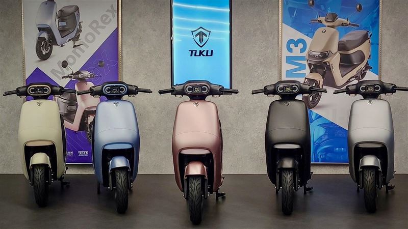 TUKU MomoRex 微電車「霸萌女主系列」五色亮眼登場 。（圖／台端）