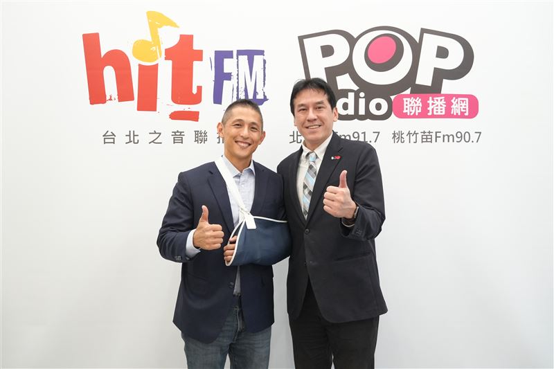 吳怡農接受《POP撞新聞》主持人黃暐瀚專訪（圖／《POP撞新聞》提供）
