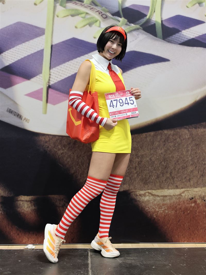 黃沐妍傳出做人成功。（圖／翻攝自臉書）