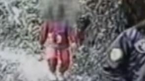 登山客迷路被找到表示「就有人一直跟他說走這邊」，讓搜救人員想到「紅衣小女孩」事件。（圖／資料照）