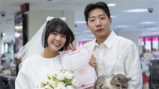 恭喜小豬黃沐妍結婚了　帥尪正面照曝光