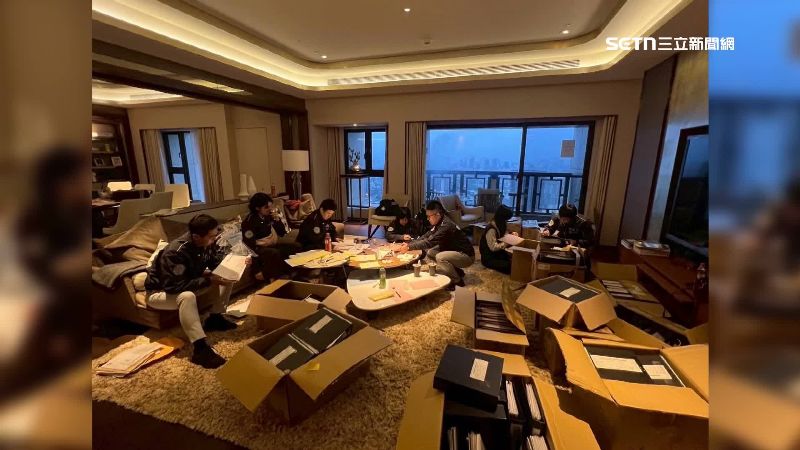 台灣檢調搜索豪宅和平大苑。（圖／翻攝畫面）