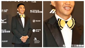 黑西裝戴黃啾啾反差　林詩翔謝雞柳條帶飛