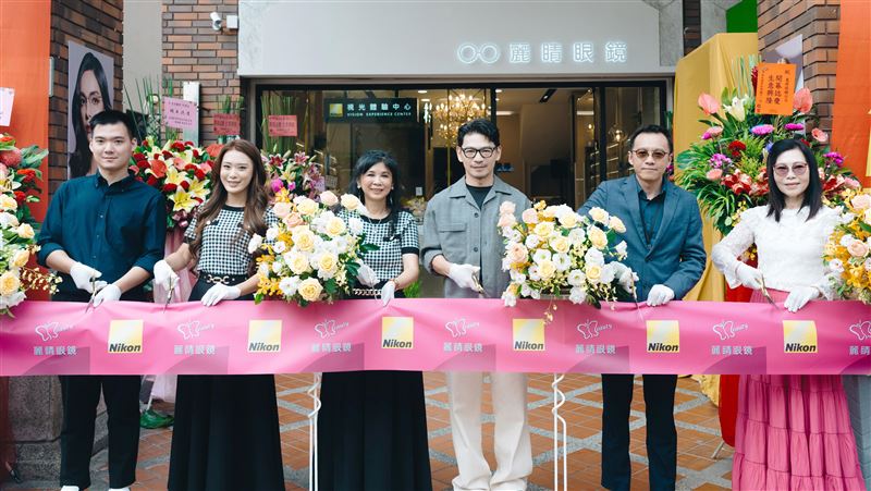 Nikon體驗中心8週年慶　阿KEN現身代言