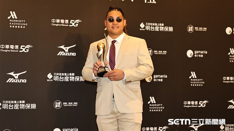 味全龍捕手、球員工會理事長吉力吉撈．鞏冠獲得打點王。（圖／記者劉彥池攝影）