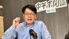 游盈隆接受網路直播節目《中午來開匯》主持人黃光芹專訪（圖／《中午來開匯》提供） 