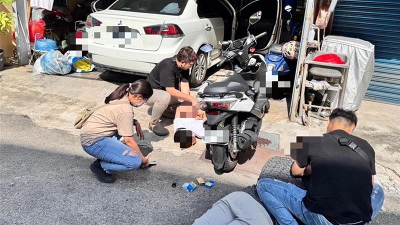 葉男手捧500萬現金竟遭到2組強盜集團同時鎖定，目前警方正在追查幕後黑手。（圖／民眾提供）