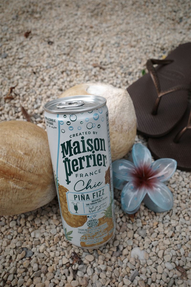 沛綠雅與法國知名調酒師聯手打造，全新推出「鳳梨可樂達」零酒精氣泡飲夢幻新品。（圖／品牌業者提供）