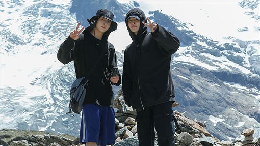 BTS Jimin柾國退伍合體　極樂瑞士全被拍