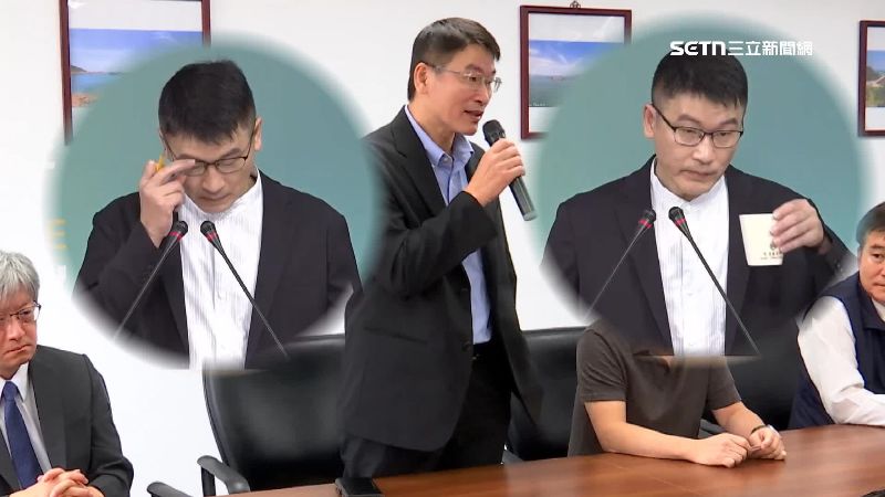 陸委會副主委梁文傑招牌動作引起網友熱議