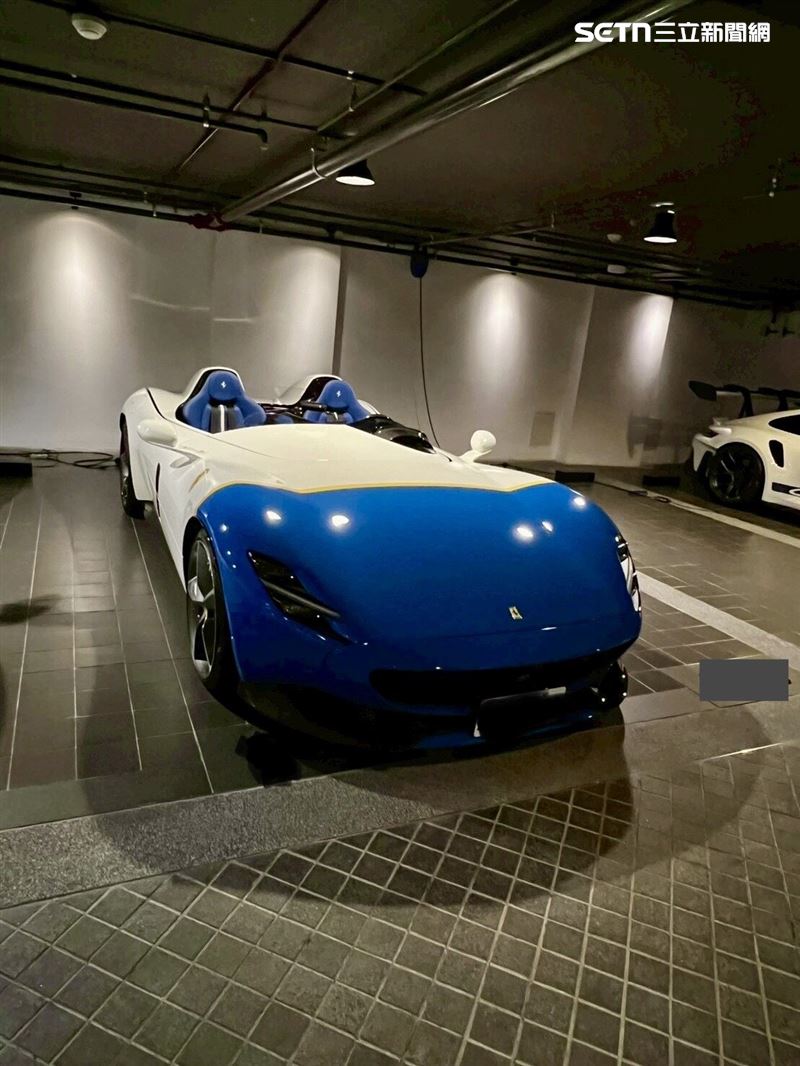 估算全部價值輕易突破數億元，如今全數貼封條、鎖上鐵鍊，只能靜置車庫、成為凍結資產。（圖／調查局提供）