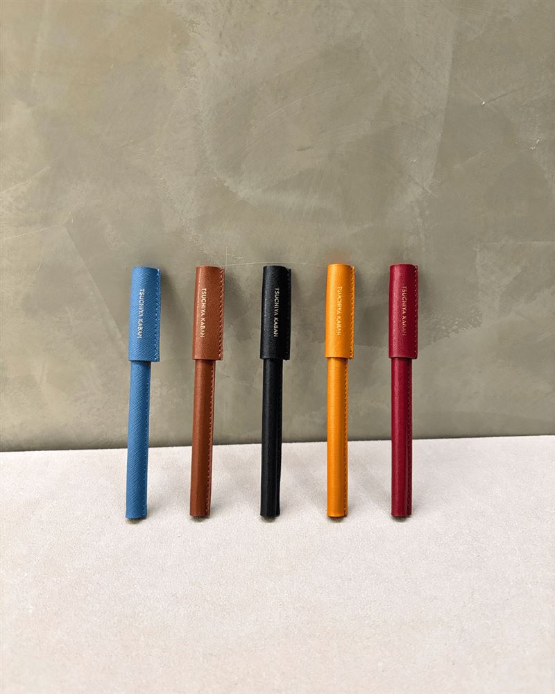 限量手工皮革筆。（圖／品牌業者提供）