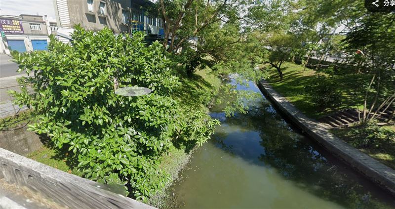 警消在冬山河宜冬橋一帶河面上尋獲游翁遺體。（圖／翻攝自Google Maps）