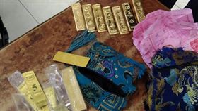 苗栗縣,苗栗市,金塊,民眾,現金,梅樹,金條,假鈔,集團,新台幣,紙鈔,人民幣,貓裏山公園（圖／民眾提供） 