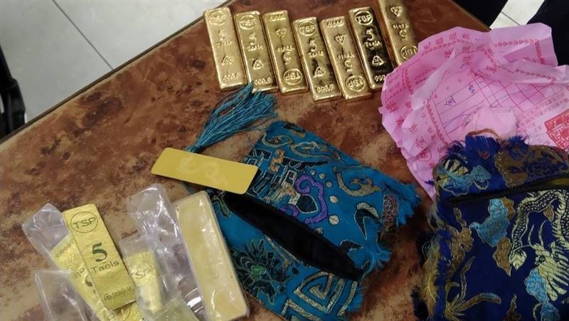 苗栗公園散500萬金條、現金…失主曝原因