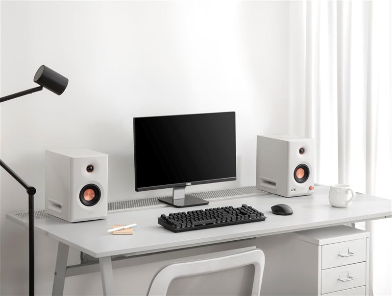 EDIFIER MR5專業監聽喇叭搭載「監聽模式／音樂模式」雙模式切換，一鍵即可在創作與日常聆聽間自由轉換