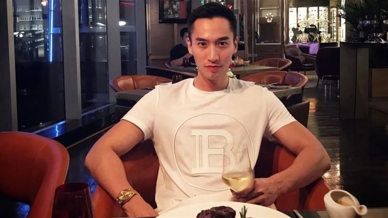 醫界王陽明認婚變?連家人出生貼文都消失