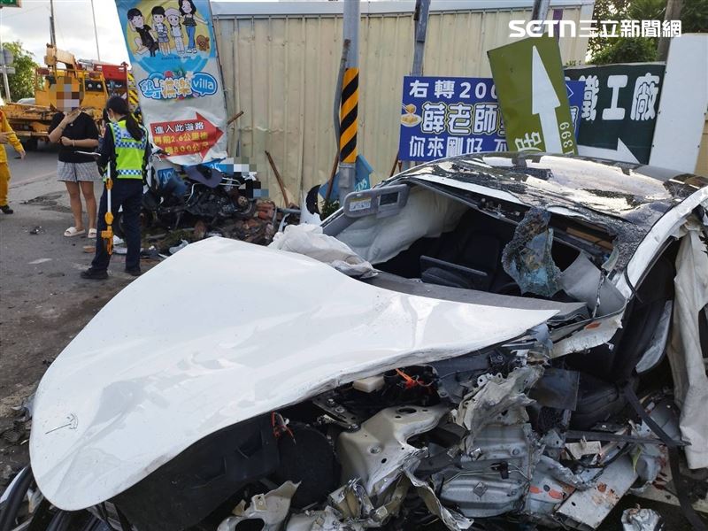 特斯拉變形難辨識。（圖／翻攝畫面）