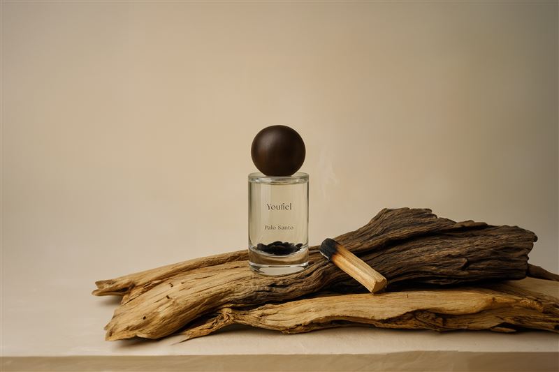 Youfiel黑曜石聖木精油噴霧。（圖／品牌業者提供）