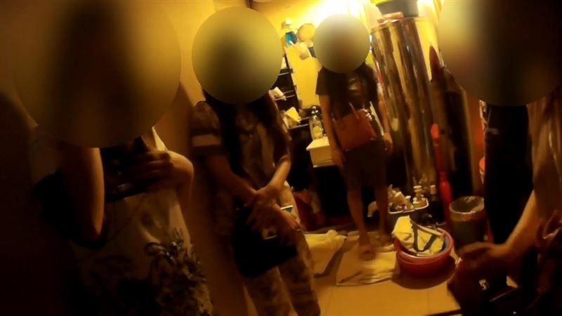 老司機搶頭香慘了 12女6男連結「卡彈」