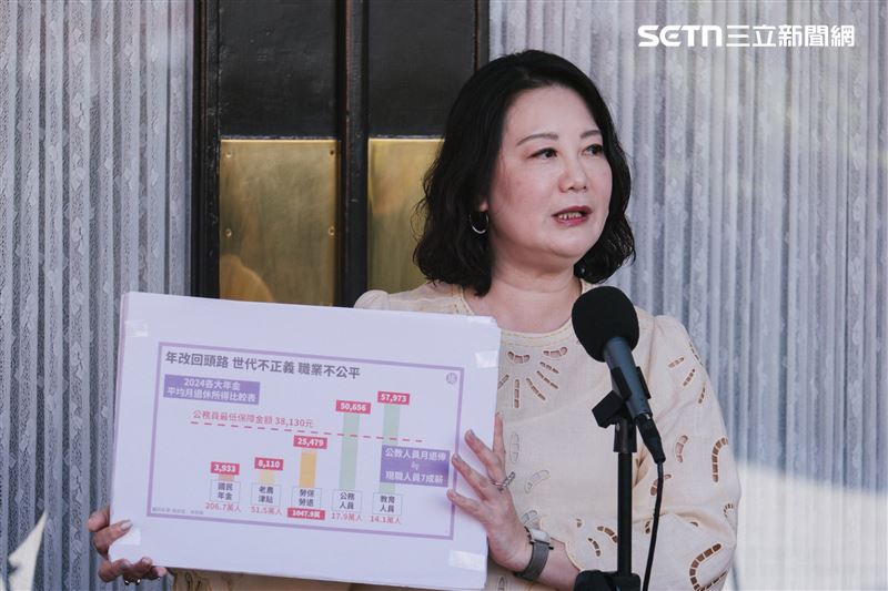 立委吳思瑤受訪（圖／記者楊士誼攝影）