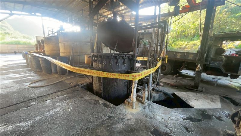 廚餘蒸煮樔已被動保處用封鎖線圍起，禁止再啟用。（圖／新北市政府官網）