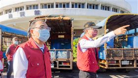 因應非洲豬瘟禁令解除，新北市長侯友宜今(7)日上午訪視新北肉品市場運作情形。（圖／翻攝自侯友宜臉書）