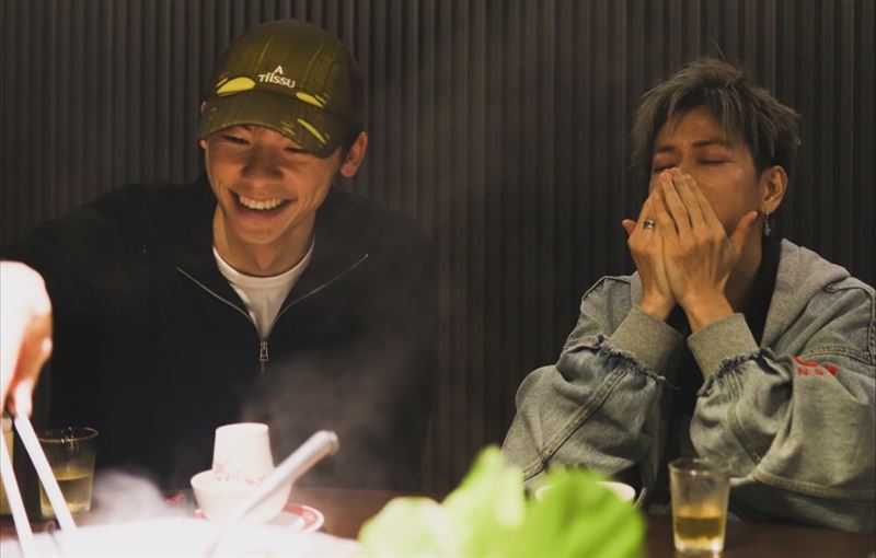 佐藤健來台灣與許光漢合體吃火鍋，讓粉絲又驚又喜。（圖／翻攝自IG）