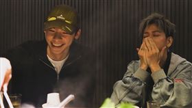 佐藤健來台灣與許光漢合體吃火鍋，讓粉絲又驚又喜。（圖／翻攝自IG）