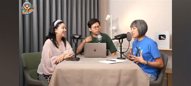 范琪斐（右）把黃明志當作朋友。（圖／翻攝自YouTube）