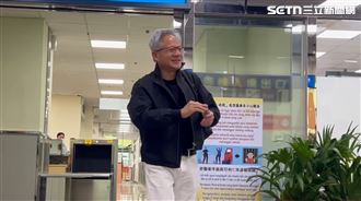 參加中文怪物　黃仁勳「這句話」藏玄機！