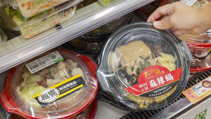 2大超商立冬賣小火鍋！全聯買土雞抽萬元