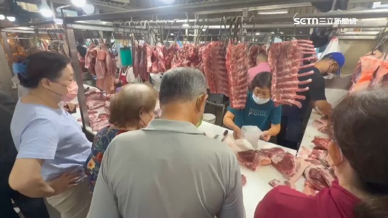 宰豬解封市場買氣旺 彰化拍出132元天價