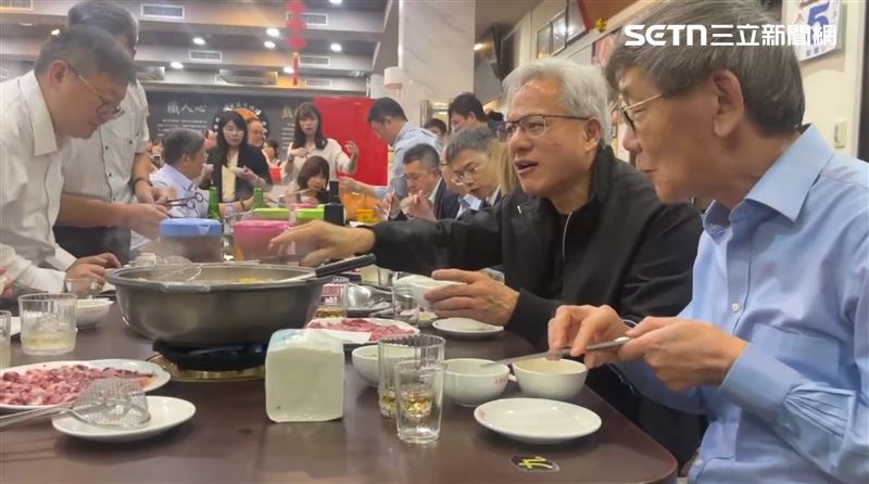 沒去夜市來這裡!黃仁勳台南美食地圖曝光