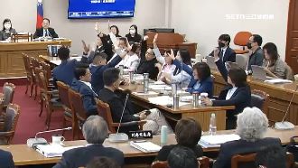 在野黨提案「停砍公教年金」　民調曝光