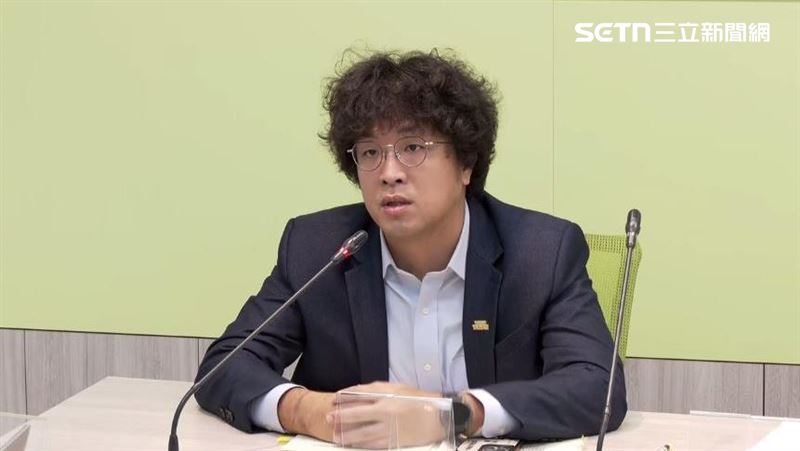 沈伯洋說，士兵沒有選擇戰場的權利，他也只能咬緊牙關了。（圖／資料照）