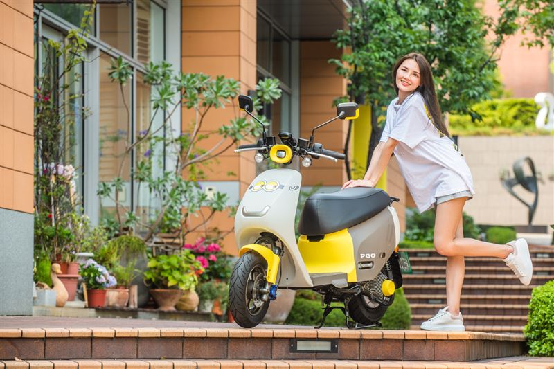 Ur2 plus 配上 Class-C直射式LED魚眼頭燈。（圖／PGO提供）