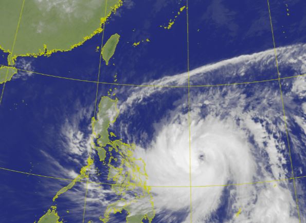 颱風鳳凰。（圖／取自中央氣象署）