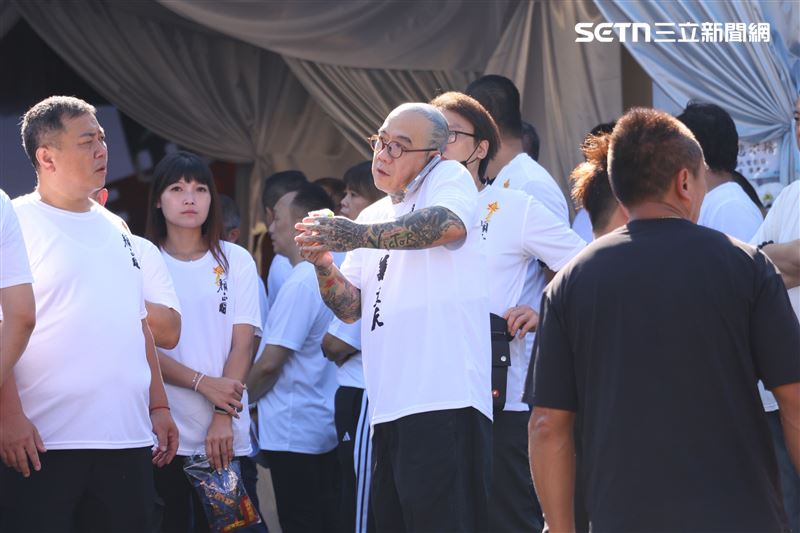 鋼鐵爸與顏正國感情如同親兄弟。（圖／記者鄭孟晃攝影）