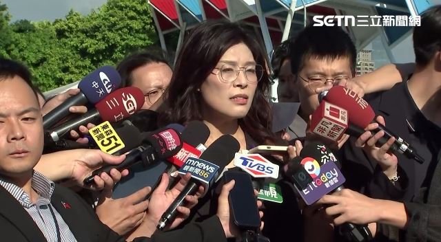 國民黨主席鄭麗文8日參加「白色恐怖秋祭追思慰靈大會」。（圖／翻攝畫面）